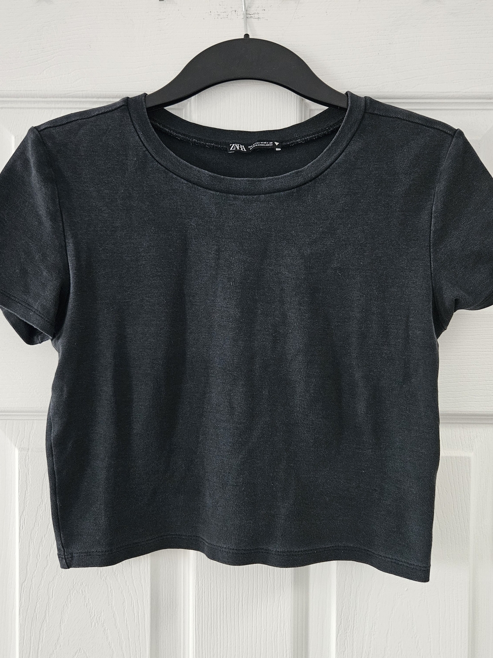 Zara Black Short-Sleeve Cropped Crewneck Tee